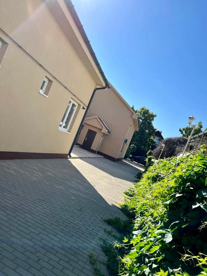 Zsuzsa Apartman Hajdúszoboszló מראה חיצוני תמונה