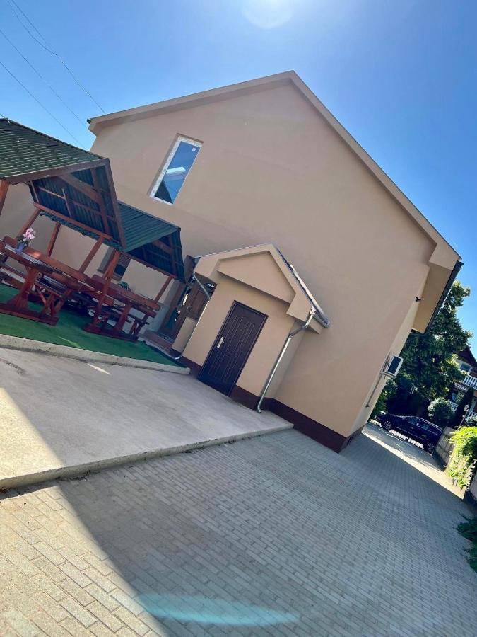 Zsuzsa Apartman Hajdúszoboszló מראה חיצוני תמונה